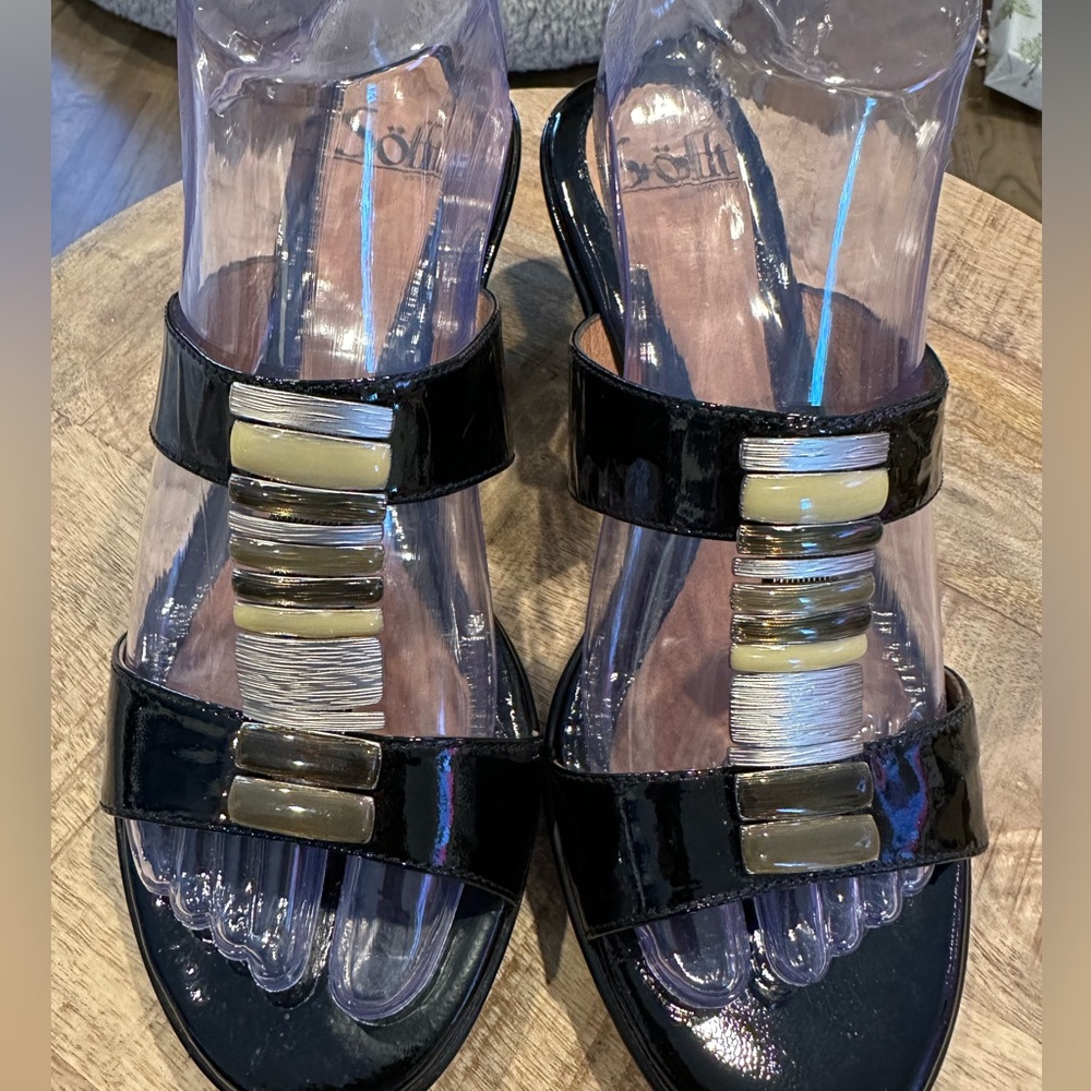 ⭐️⭐️ Sofft Anita Sandals 8M Wedge Slide Slip On Black Patent Leather Open Toe - Picture 3 of 10
